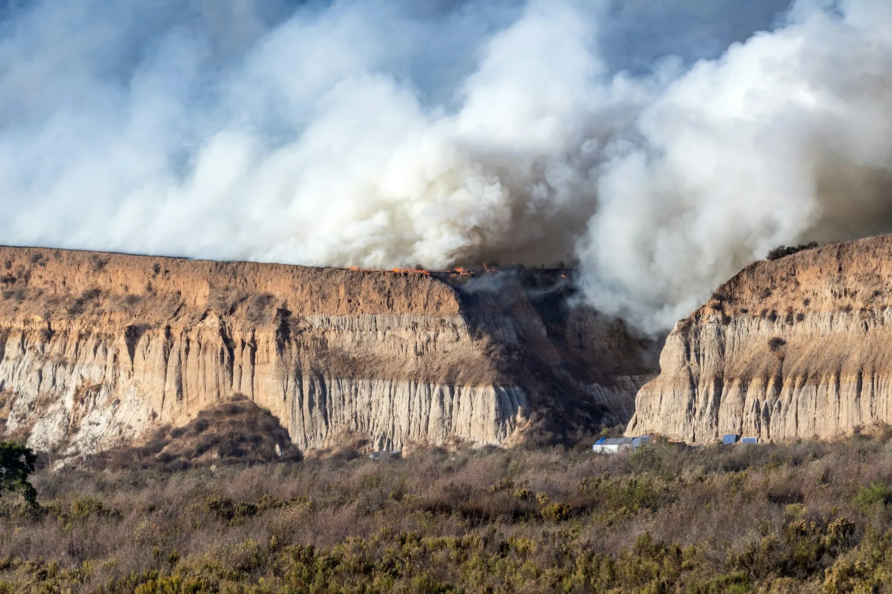 Dry slope and valley conditions in Santa Clarita during elevated fire-weather periods.